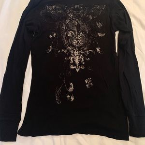 T-party fleur-de-lis long sleeve